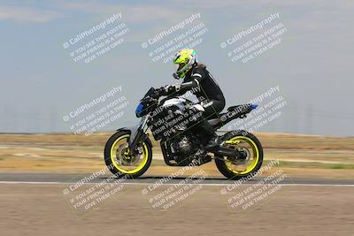 media/Sep-10-2023-Pacific Track Time (Sun) [[44210541ad]]/Group C/1240pm (Wheelie Bump)/